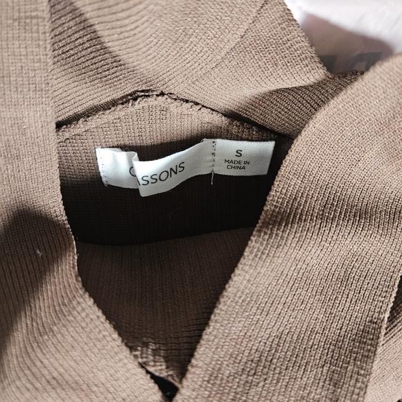 Glassons Brown Ribbed Crop Top - Picture 2 of 2